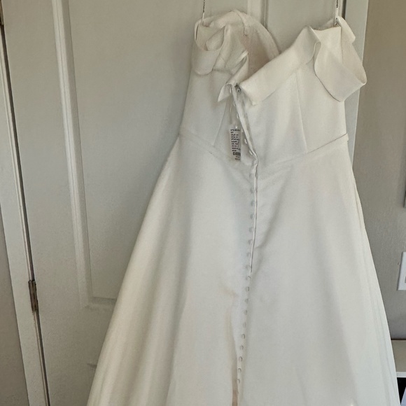 NWT Essence of Australia CLASSIC SATIN PLUS SIZE BALLGOWN OFF THE SHOULDER - Picture 7 of 16